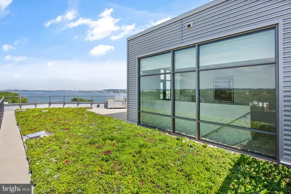 $10,000 | 1201 North Royal Street, Unit 706, Alexandria, VA 22314