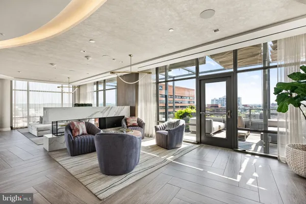 $10,000 | 1201 North Royal Street, Unit 706, Alexandria, VA 22314