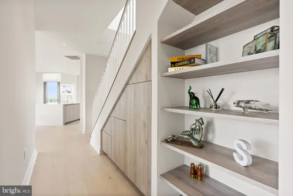 $10,000 | 1201 North Royal Street, Unit 706, Alexandria, VA 22314