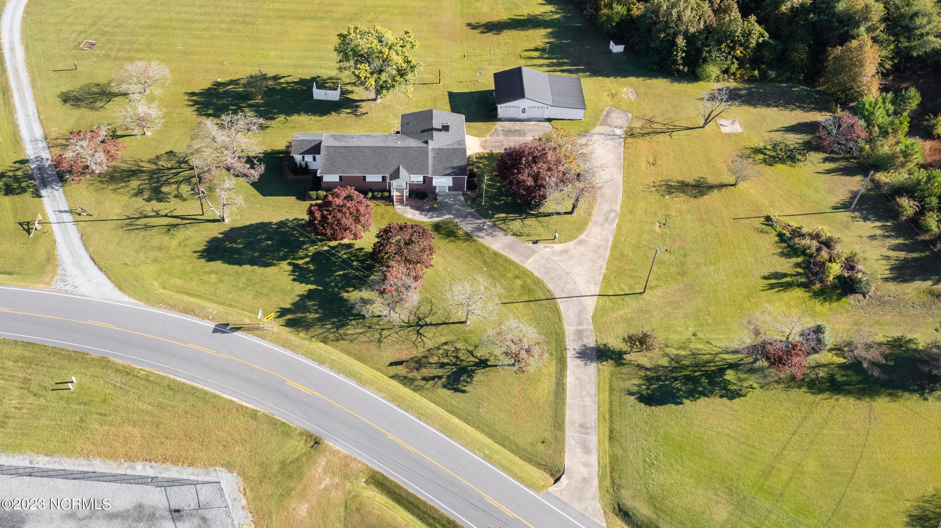 566 Dunn Road Roseboro, NC 28382 - Photo 1 of 36 566 Dunn Rd-51