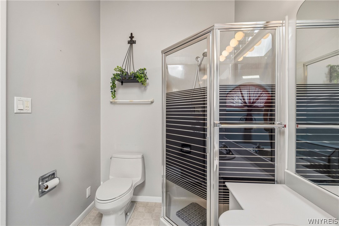3231-3233 Military Road Niagara, NY 14304 - Photo 24 of 37 stand up shower