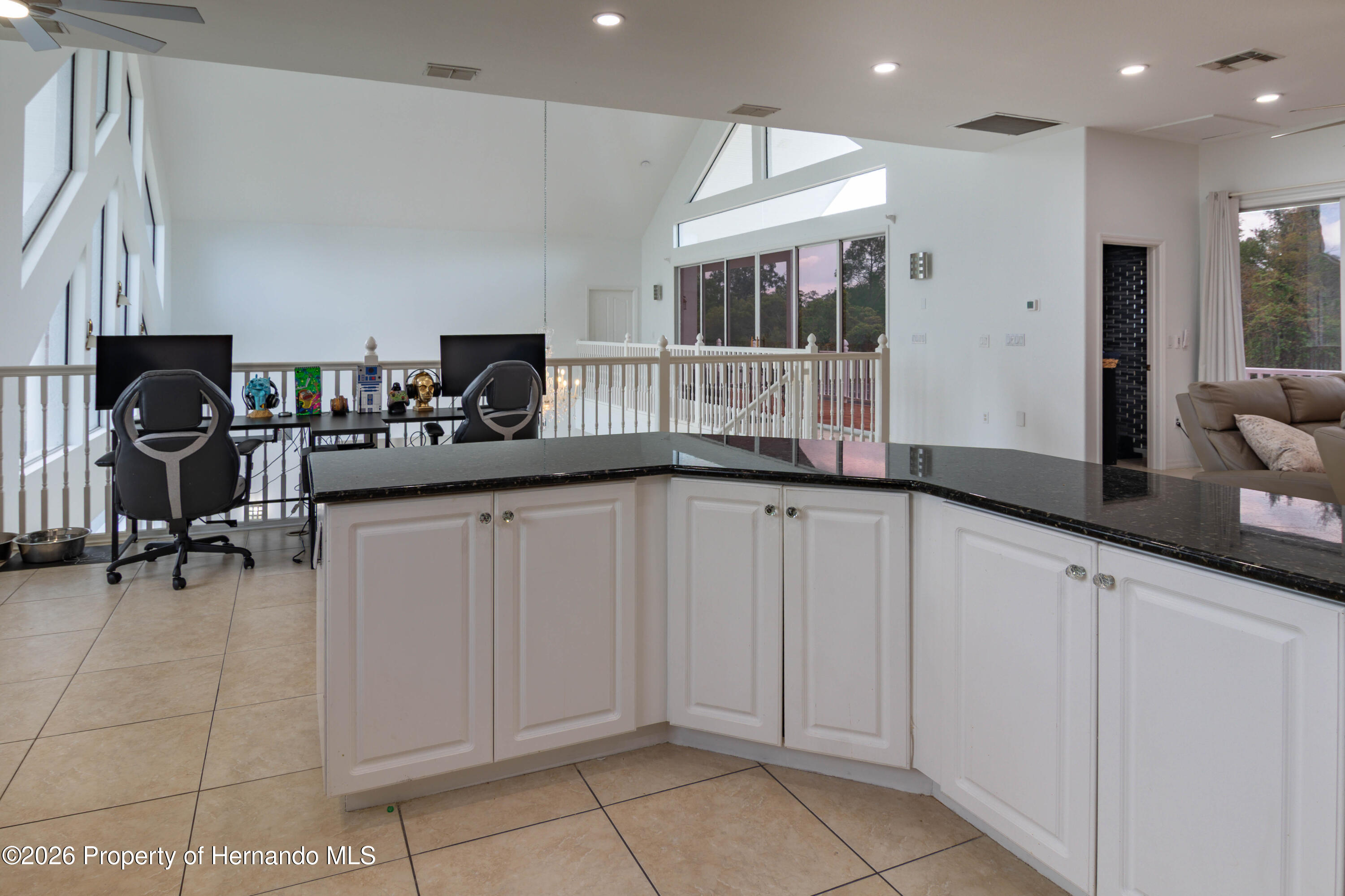 6151 New Osprey Point Weeki Wachee, FL 34607 - Photo 32 of 60 GRANITE COUNTER TOPS