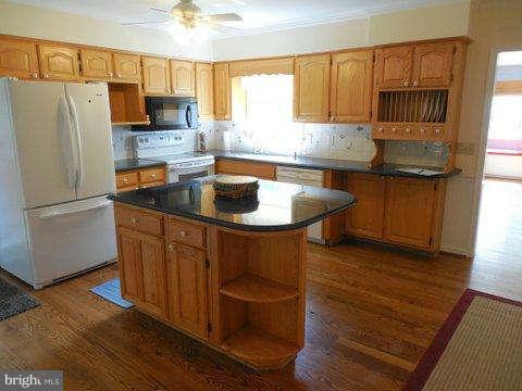 24376 Robins Creek Road Preston, MD 21655 - Photo 3 of 23 Kitchen