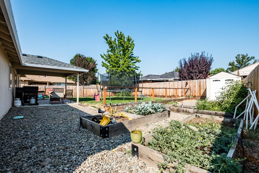409 Montclair Way Eagle Point, OR 97524 - Photo 26 of 27 409 Montclair-28