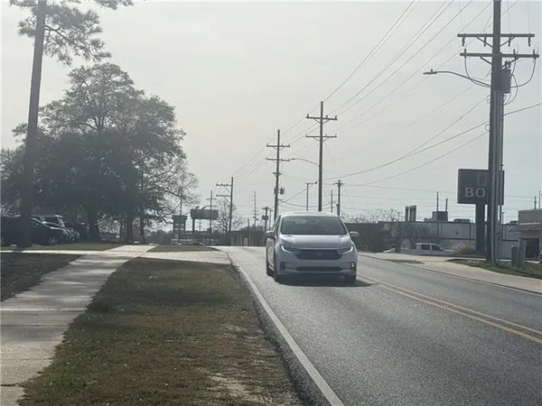 $1,295,000 | 54 Pinecrest Drive, Pineville, LA 71360