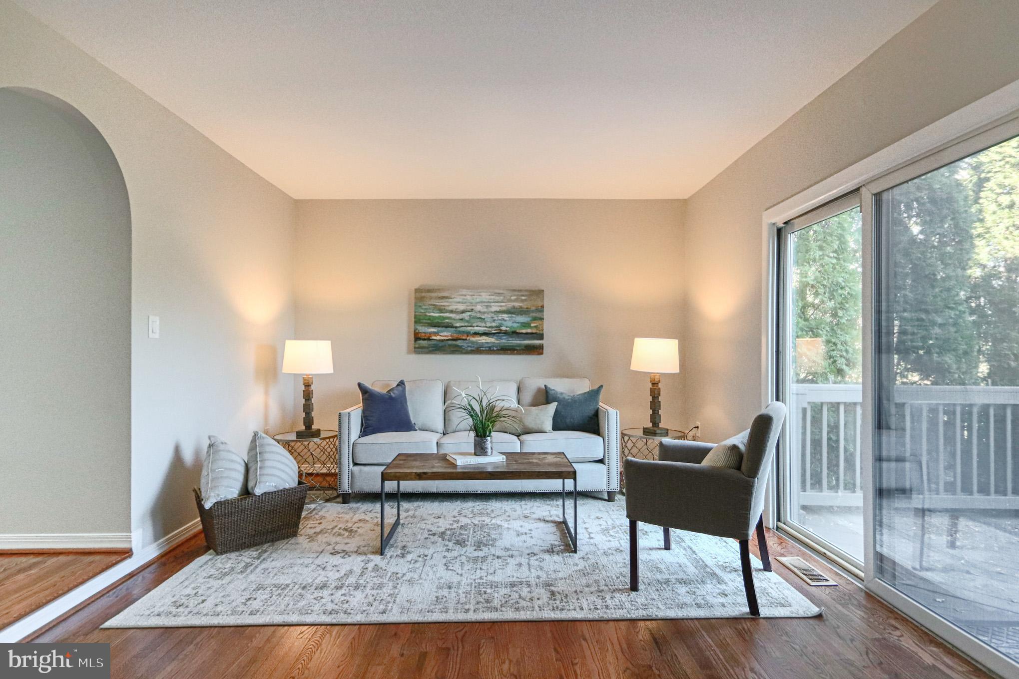2103 Colts Neck Court Reston, VA 20191 - Photo 22 of 52 Living Room