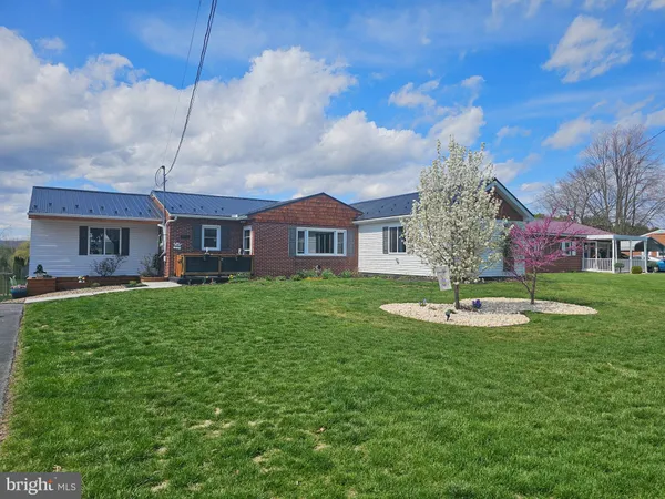 $375,900 | 751 Warm Spring Road, Chambersburg, PA 17202