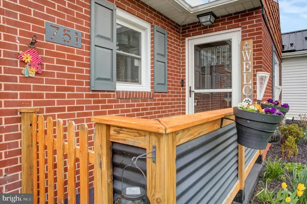 $375,900 | 751 Warm Spring Road, Chambersburg, PA 17202
