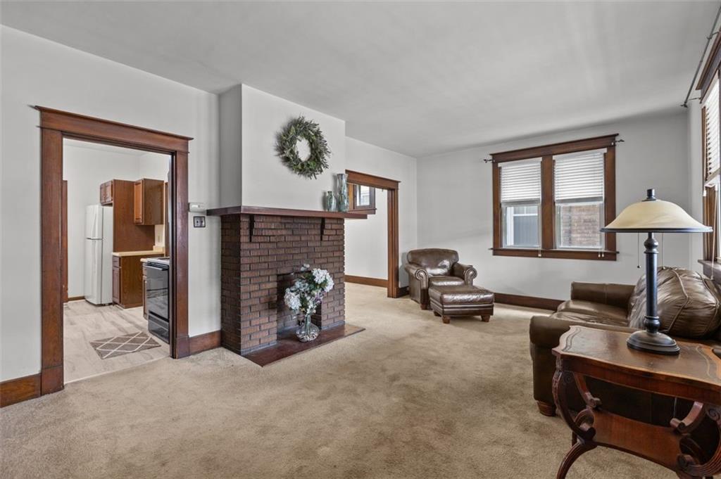 206 Amelia Street McKees Rocks, PA 15136 - Photo 3 of 21 Gallery Image 3