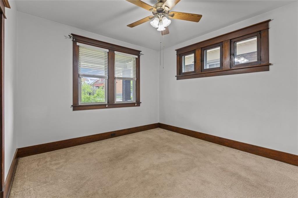 206 Amelia Street McKees Rocks, PA 15136 - Photo 5 of 21 Gallery Image 5