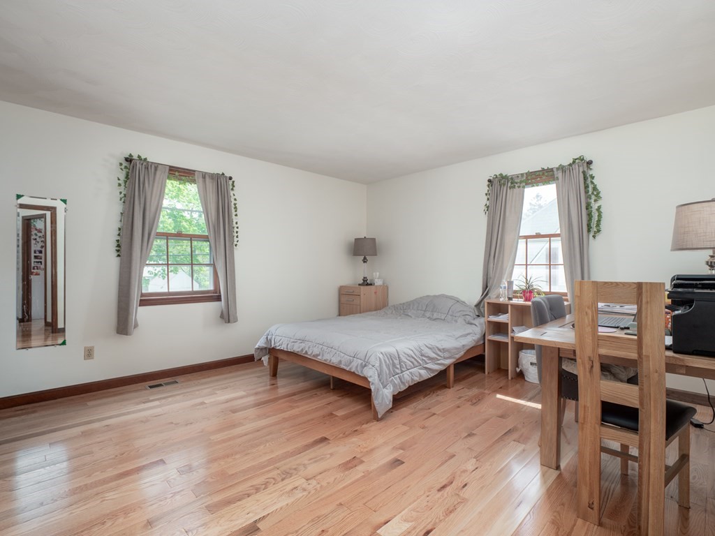 182-184 Draper Street Springfield, MA 01108 - Photo 15 of 38