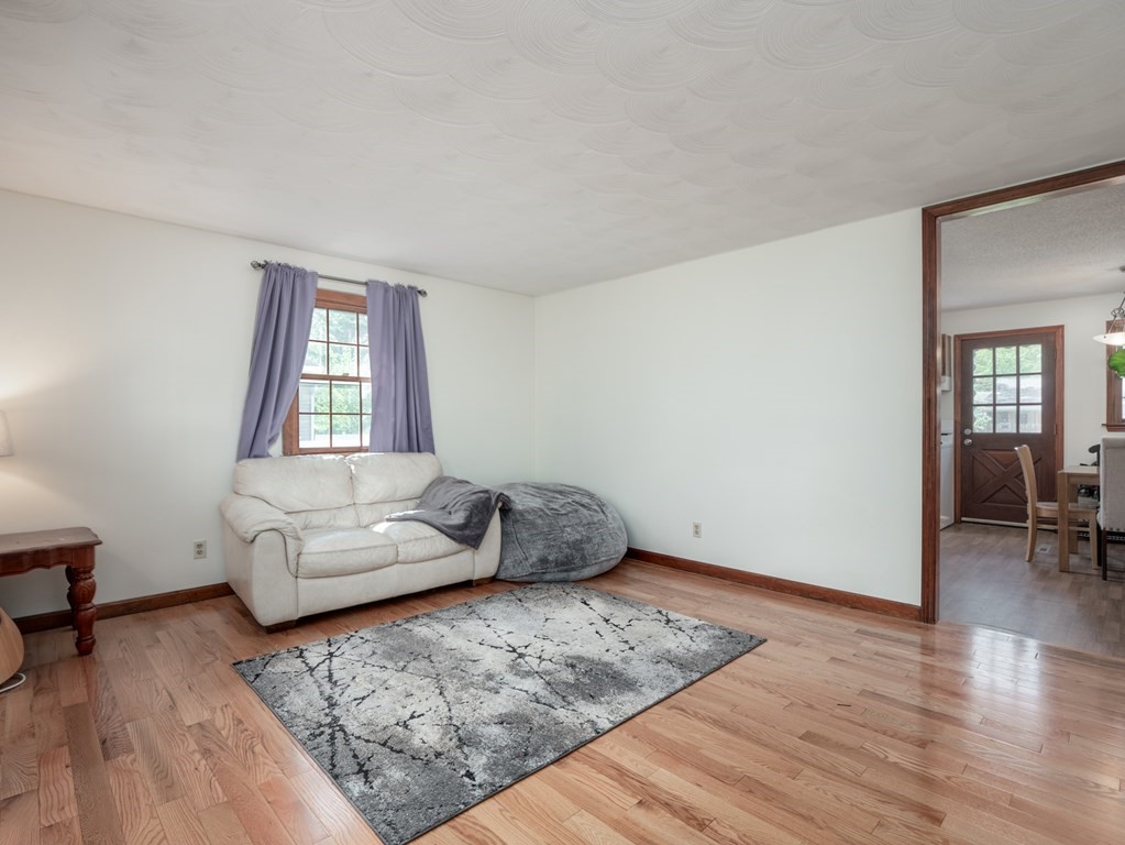 182-184 Draper Street Springfield, MA 01108 - Photo 4 of 38