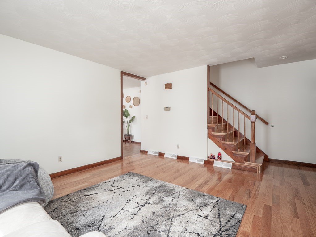 182-184 Draper Street Springfield, MA 01108 - Photo 6 of 38