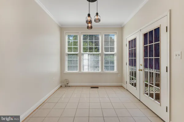 $3,100 | 807 Bluefield Square Northeast, Leesburg, VA 20176