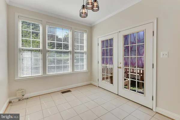 $3,100 | 807 Bluefield Square Northeast, Leesburg, VA 20176