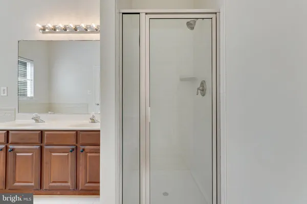 $3,100 | 807 Bluefield Square Northeast, Leesburg, VA 20176