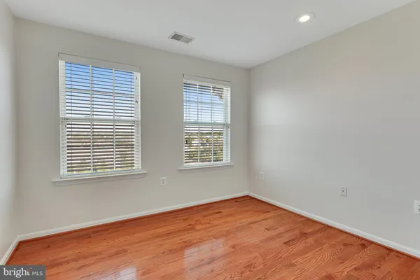 $3,100 | 807 Bluefield Square Northeast, Leesburg, VA 20176