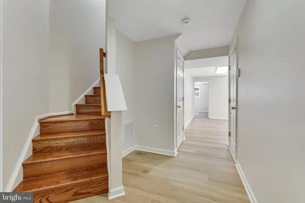 $3,100 | 807 Bluefield Square Northeast, Leesburg, VA 20176