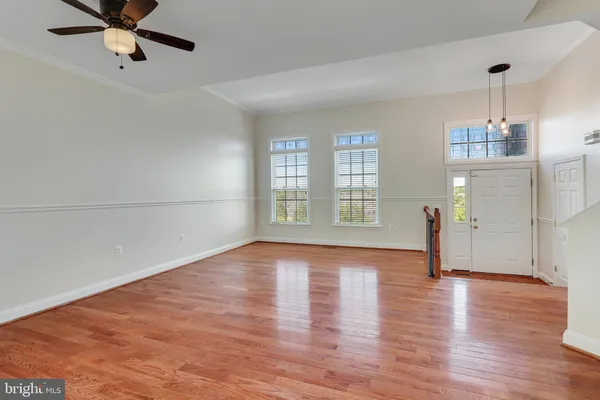 $3,100 | 807 Bluefield Square Northeast, Leesburg, VA 20176