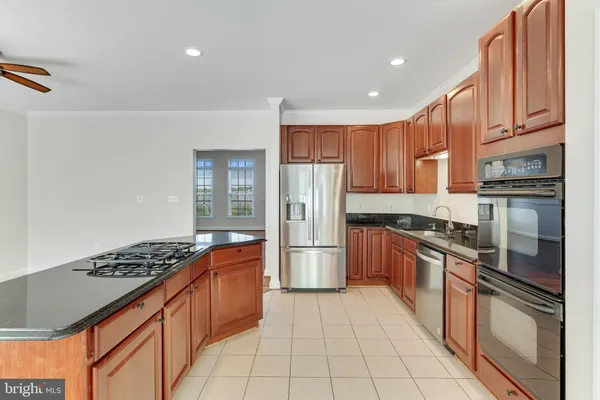 $3,100 | 807 Bluefield Square Northeast, Leesburg, VA 20176