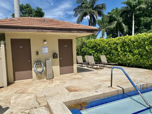 $299,999 | 4501 Fountains Drive, Unit 106, Lake Worth, FL 33467