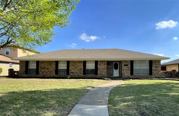 $2,450 | 804 Lake Highlands Drive, Allen, TX 75002