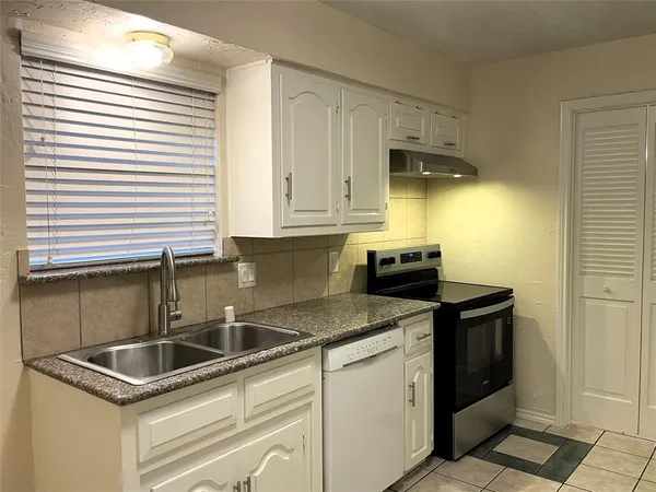 $2,450 | 804 Lake Highlands Drive, Allen, TX 75002