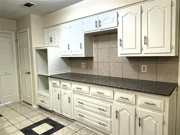 $2,450 | 804 Lake Highlands Drive, Allen, TX 75002