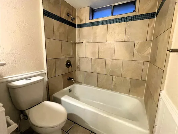 $2,450 | 804 Lake Highlands Drive, Allen, TX 75002