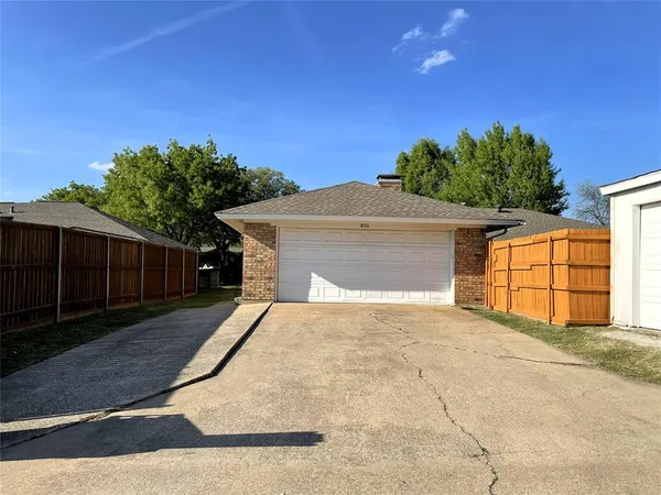 $2,450 | 804 Lake Highlands Drive, Allen, TX 75002