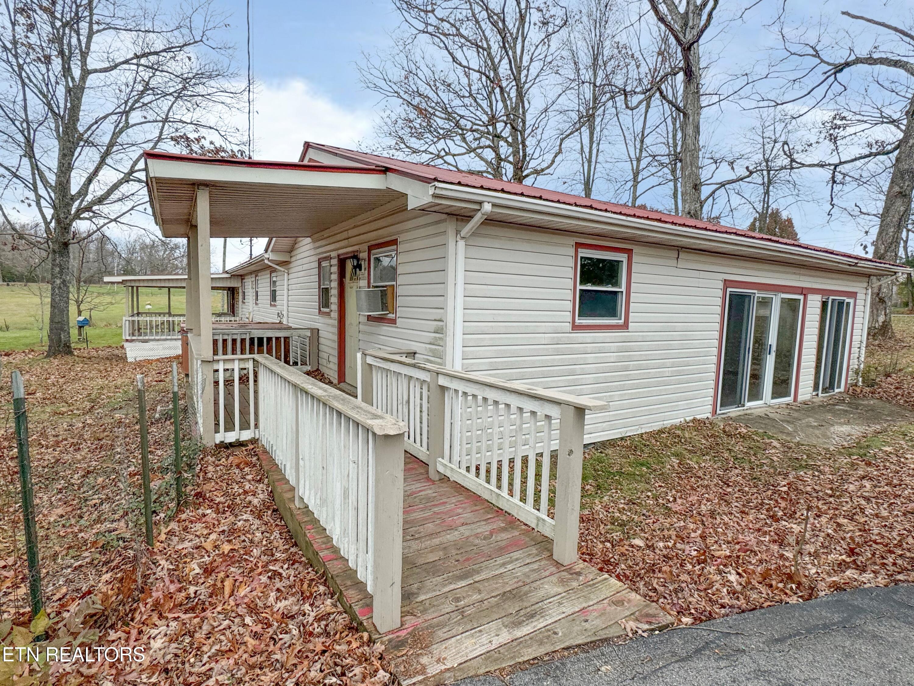 163 Drew Howard Road Crossville, TN 38571 - Photo 4 of 22 IMG_0466