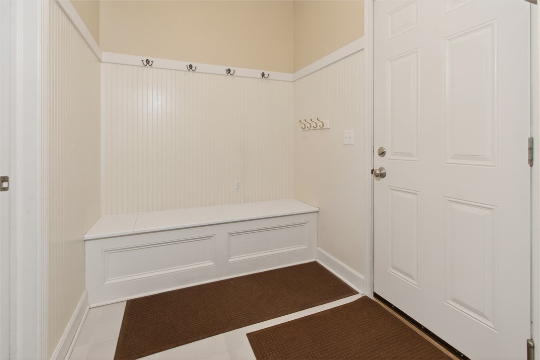 1762 Schlegel Road Webster, NY 14580 - Photo 17 of 47