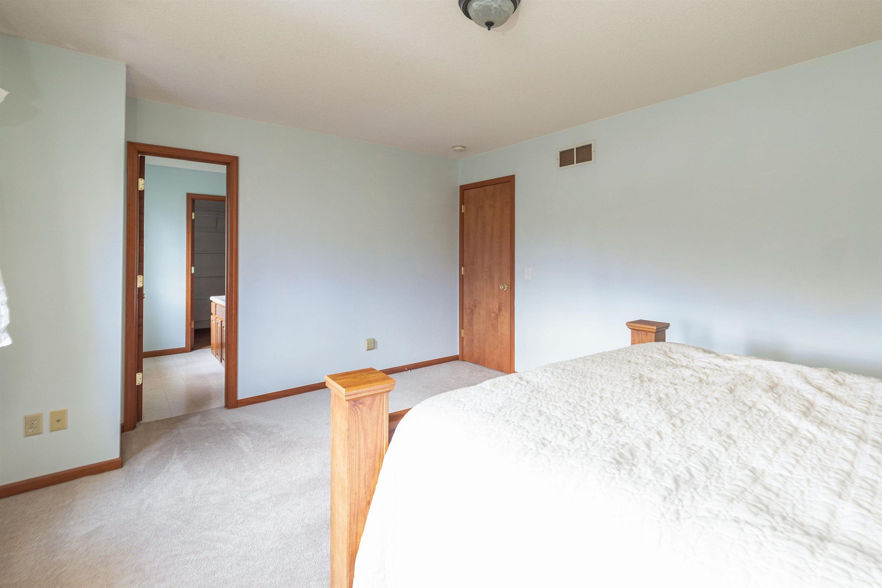 7925 Cooper Point Run Fort Wayne, IN 46835 - Photo 20 of 27