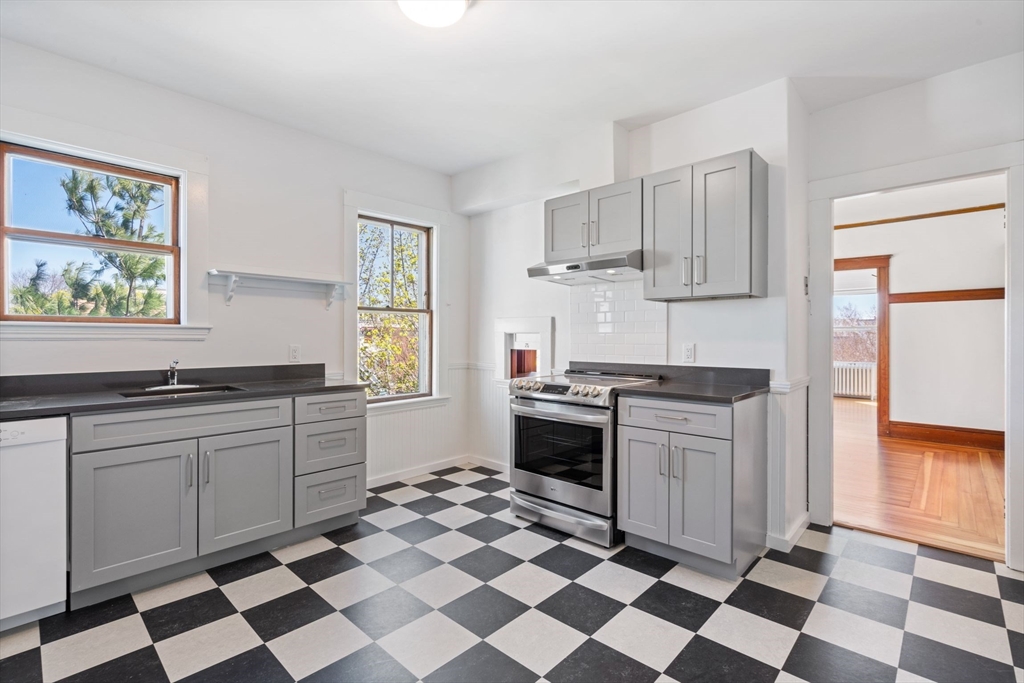 9 Hardan Road, Unit 3 Somerville, MA 02144 - Photo 5 of 15