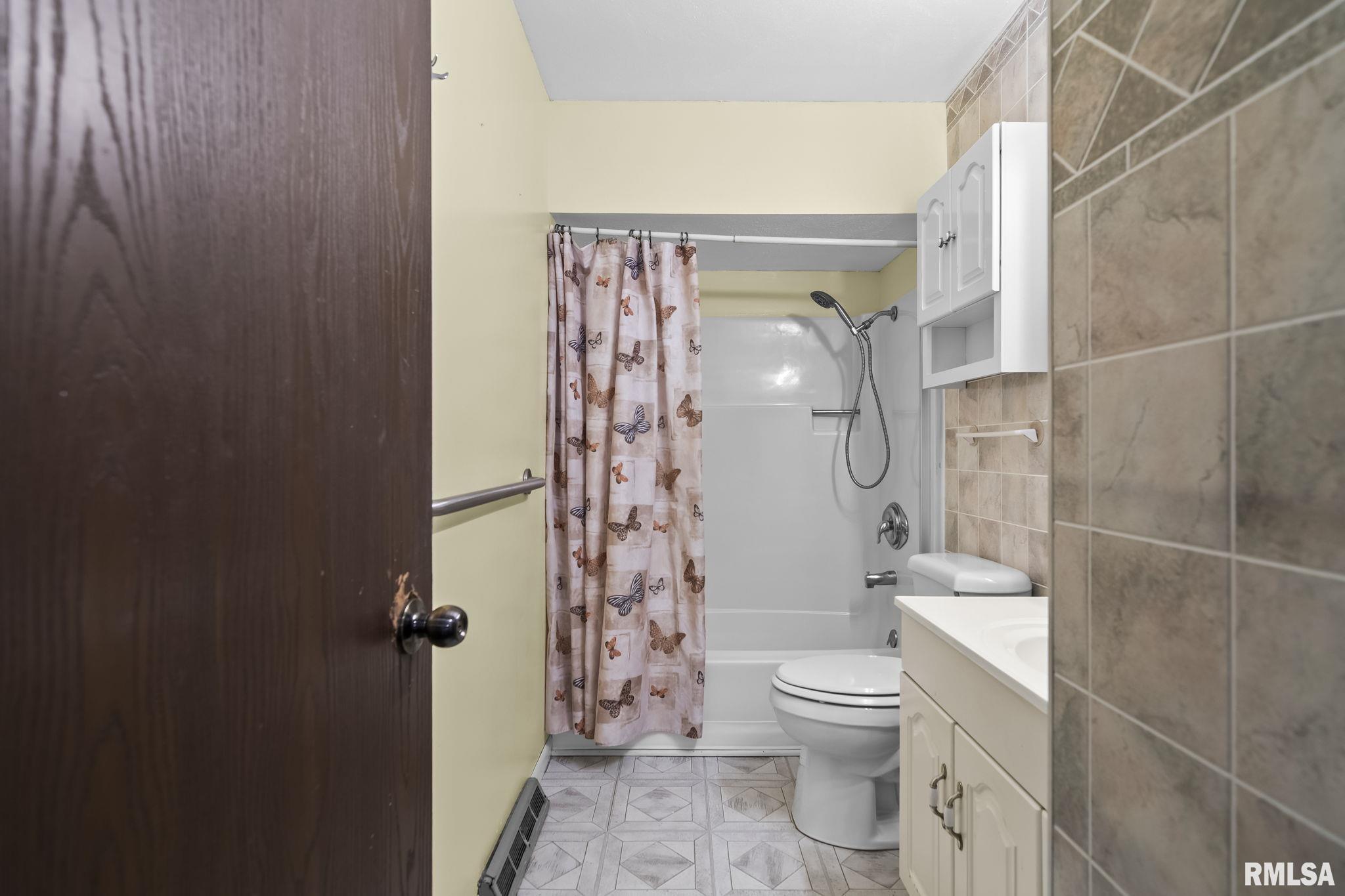 3025 East Griffiths Avenue Springfield, IL 62702 - Photo 19 of 34