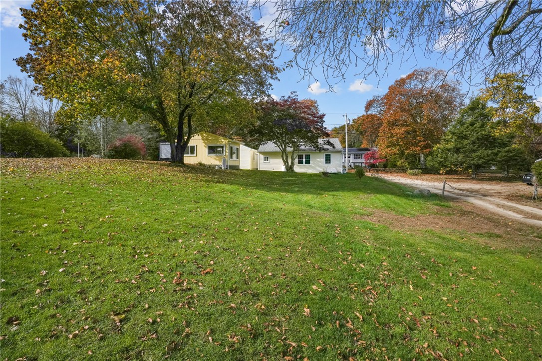 115 Colvintown Road Coventry, RI 02816 - Photo 10 of 32