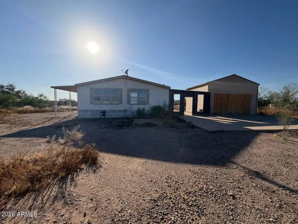 $299,900 | 20802 West Beacon Court, Wittmann, AZ 85361