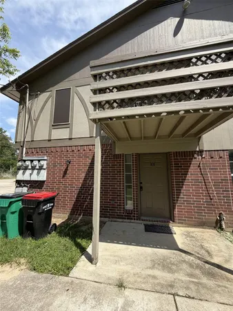 $1,600 | 2006 Kilgore Road, Unit 101, Baytown, TX 77520