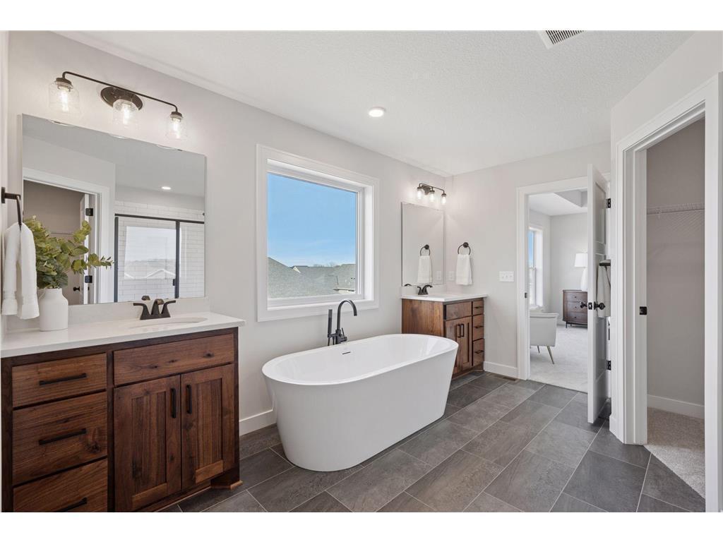 6610 108th Street South Cottage Grove, MN 55016 - Photo 35 of 73