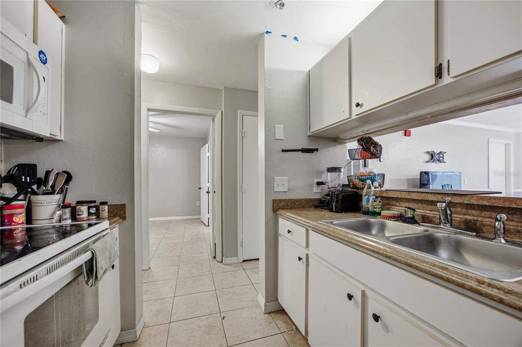 4000 Southwest 23rd Street, Unit 1108 Gainesville, FL 32608 - Photo 8 of 28