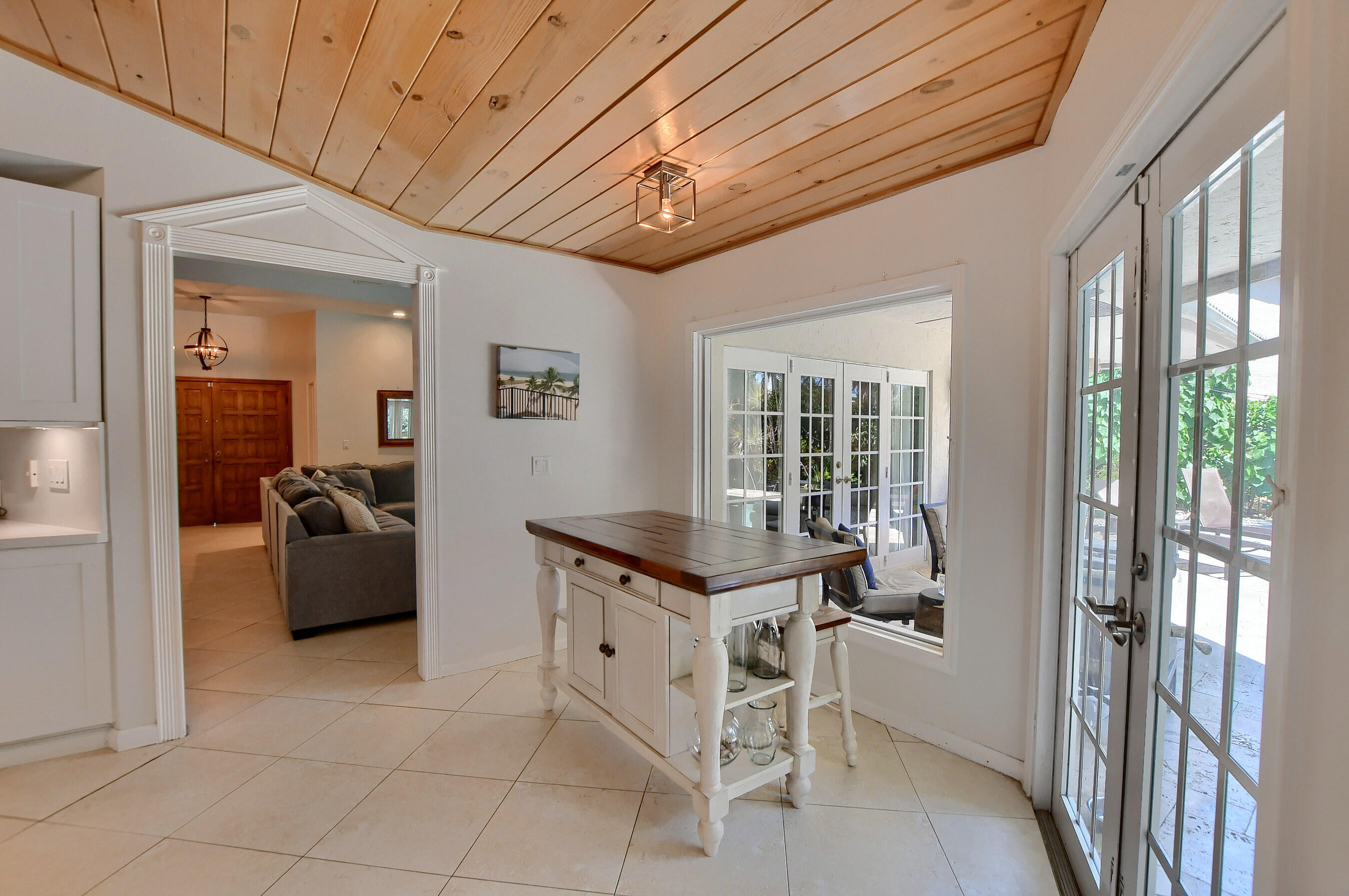 1860 Parkside Circle South Boca Raton, FL 33486 - Photo 16 of 47 16_ebf_0598-hdr(5)