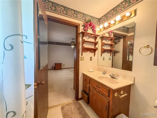 $210,000 | 903 Glenn Drive, Sikeston, MO 63801