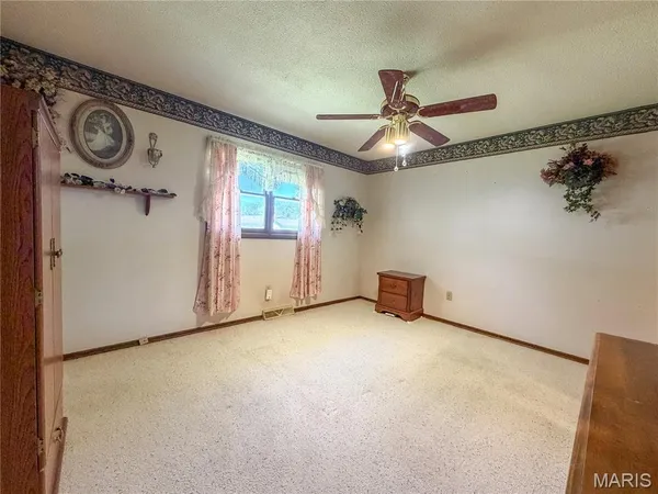 $210,000 | 903 Glenn Drive, Sikeston, MO 63801