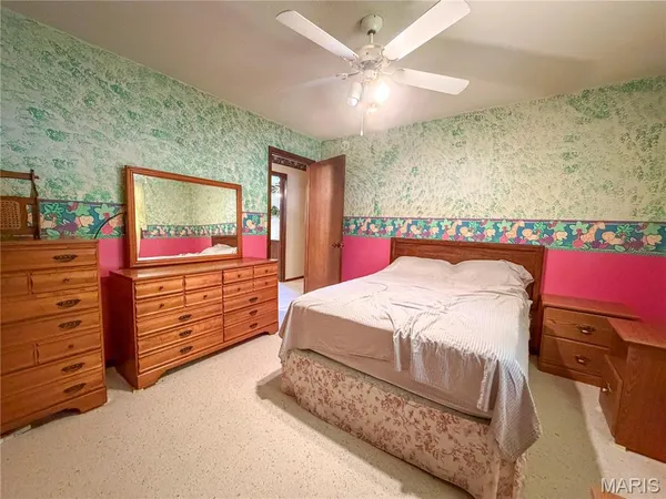 $210,000 | 903 Glenn Drive, Sikeston, MO 63801