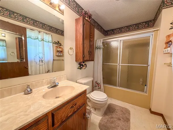 $210,000 | 903 Glenn Drive, Sikeston, MO 63801