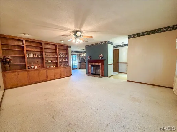 $210,000 | 903 Glenn Drive, Sikeston, MO 63801