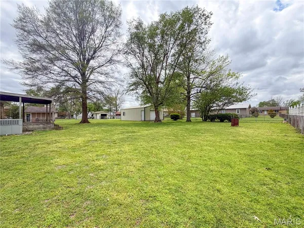 $210,000 | 903 Glenn Drive, Sikeston, MO 63801