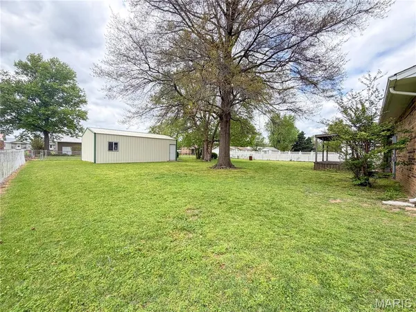 $210,000 | 903 Glenn Drive, Sikeston, MO 63801
