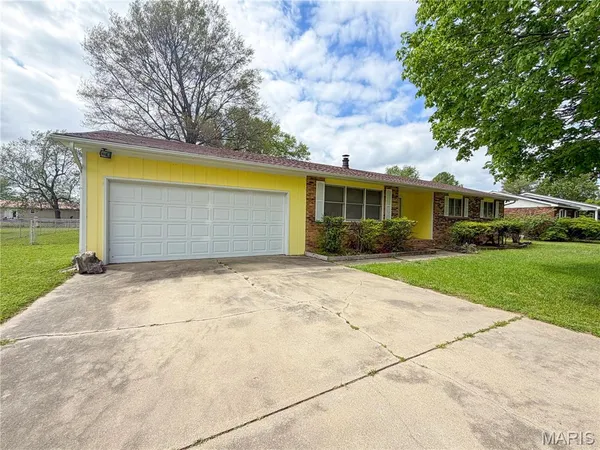 $210,000 | 903 Glenn Drive, Sikeston, MO 63801