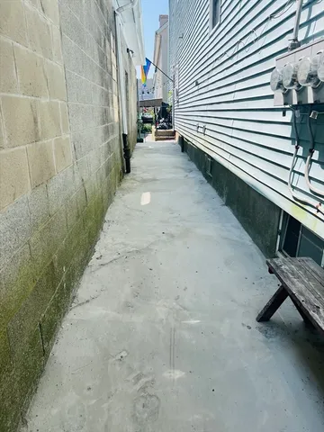 $899,999 | 297 Lindsey Street, Fall River, MA 02720